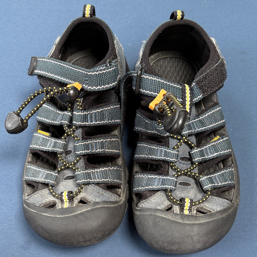 Keen Kids Black and Blue Washable Sandals with Yellow Accents. Toddler Size 12.
